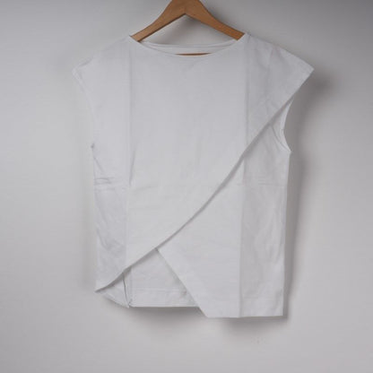 アシンメトリーデザインカットソー