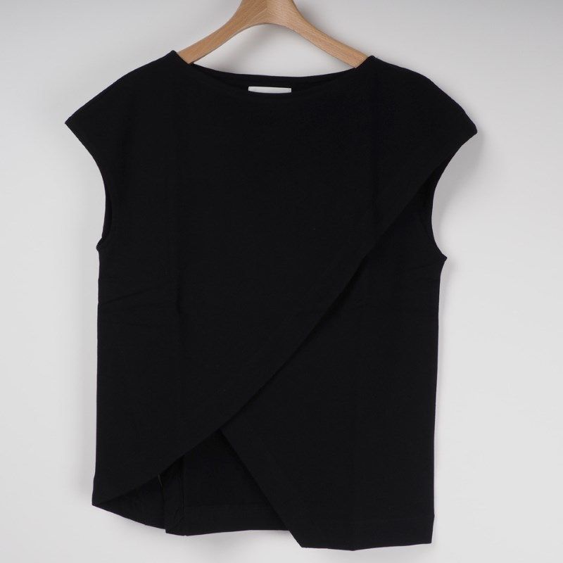 アシンメトリーデザインカットソー
