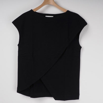 アシンメトリーデザインカットソー