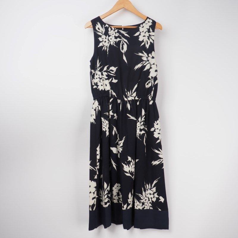 草木モチーフ総柄ウエストギャザーワンピース