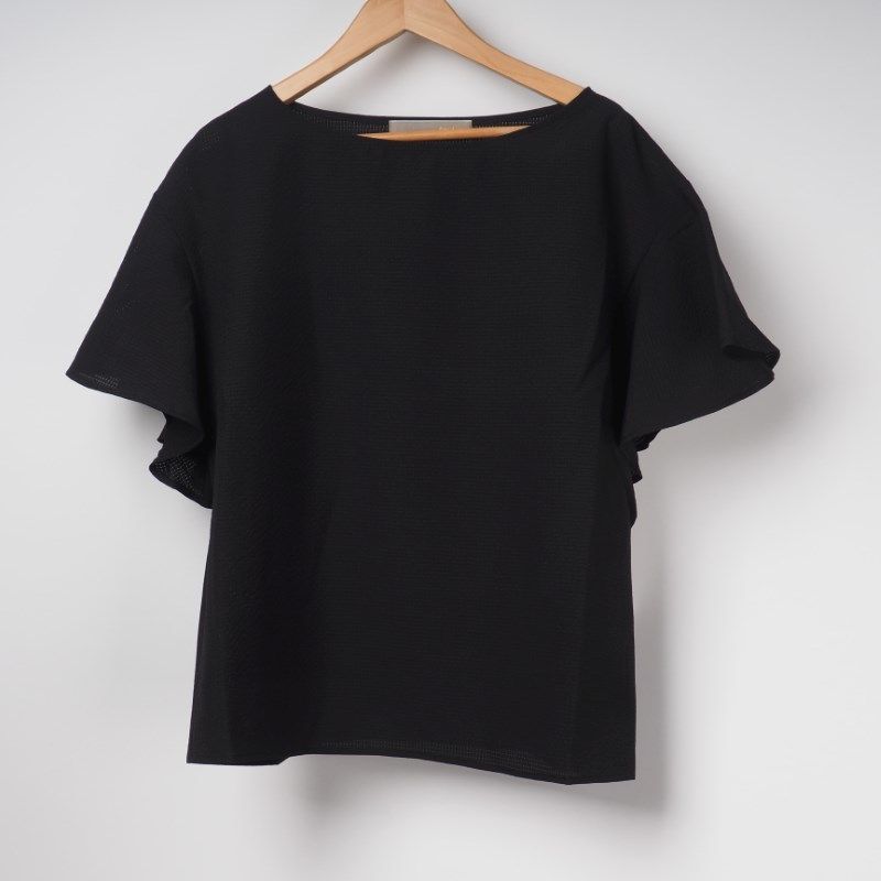 袖フレアブラウス