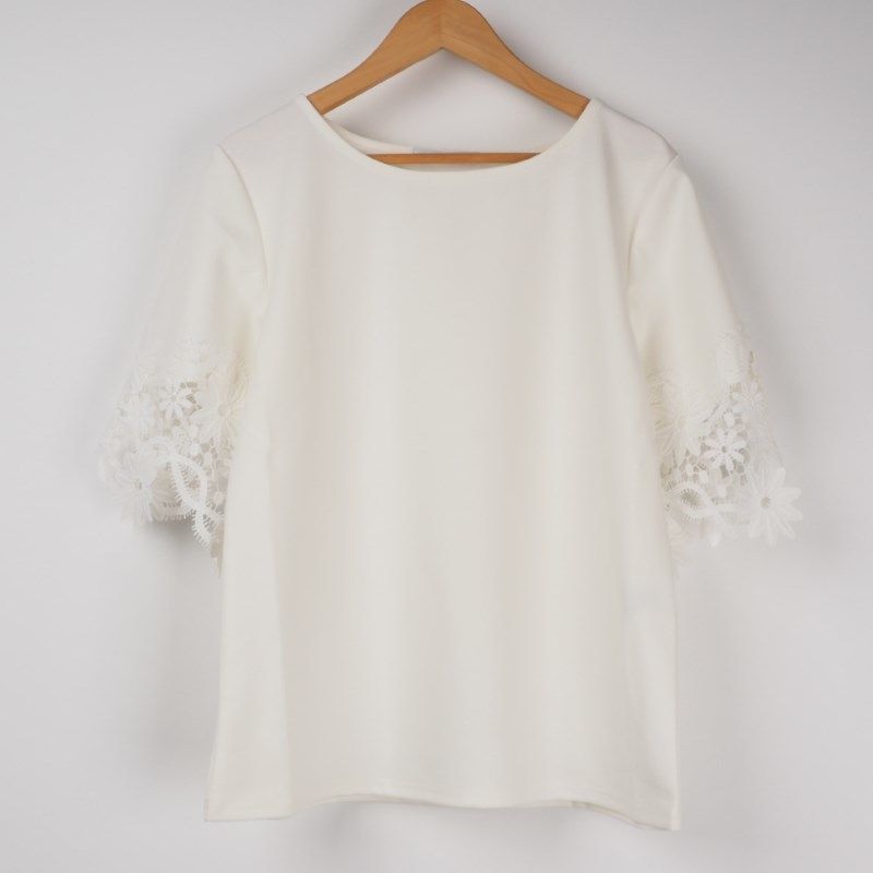 袖レースカットソー