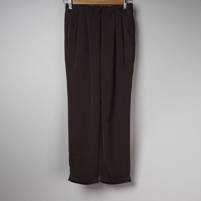 ギャザーウエストストレートパンツ