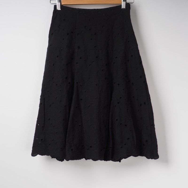 スカラップレースフレアスカート