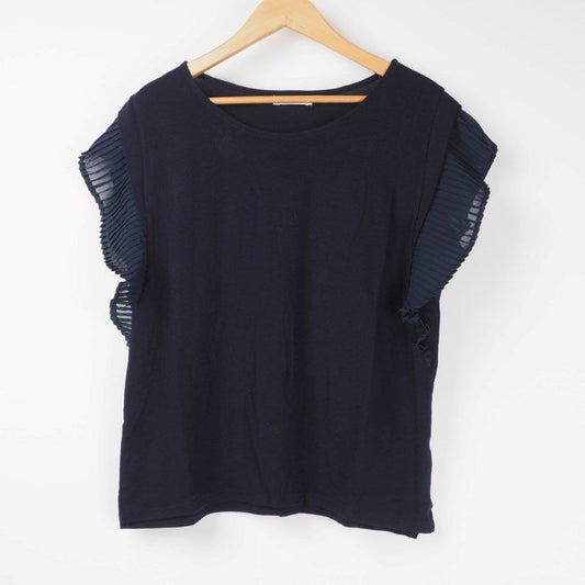 異素材プリーツ袖カットソー