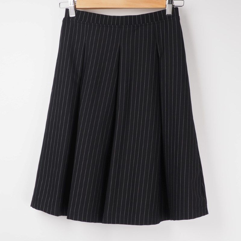 ストライプタックスカート