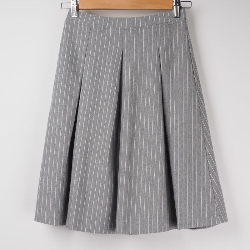 ストライプタックスカート