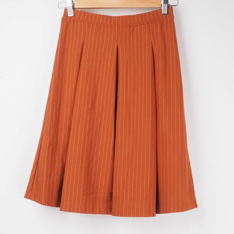 ストライプタックスカート