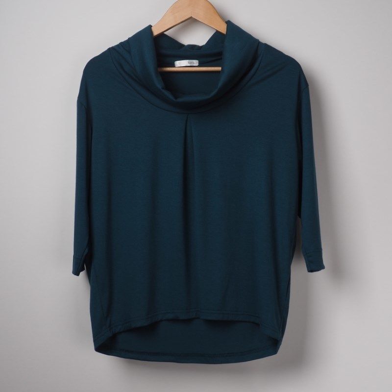 フロントタックオフタートルカットソー