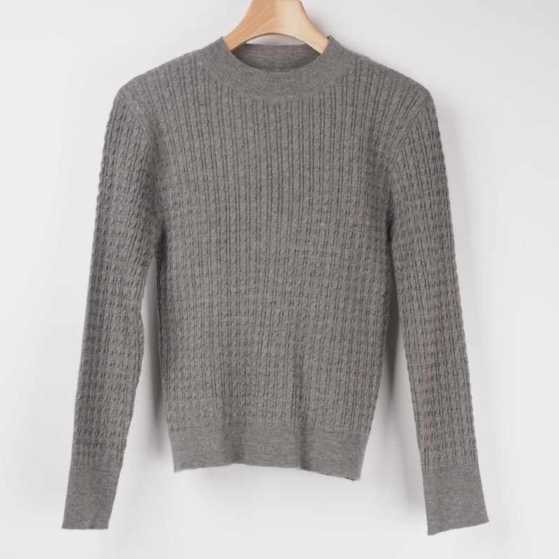 クルーネックシンプルニット