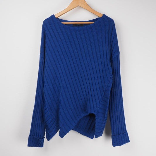 編み地切り替えイレギュラーヘムニット