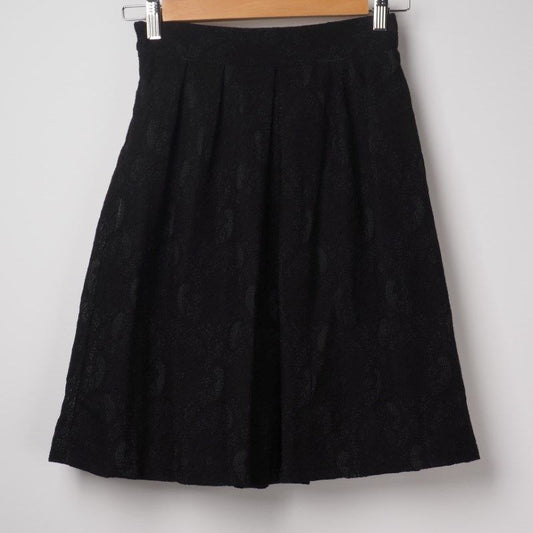 レースタック入りフレアスカート