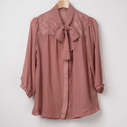 レースボウタイブラウス