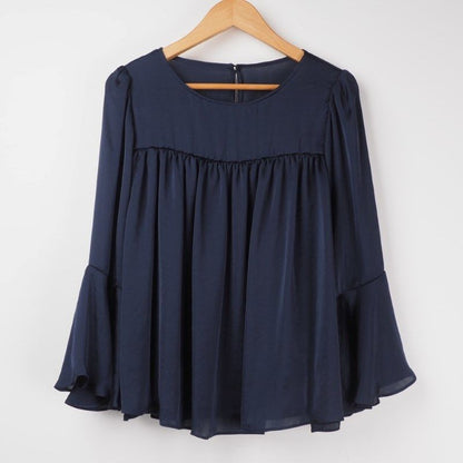 ヴィンテージサテンフレアスリーブブラウス