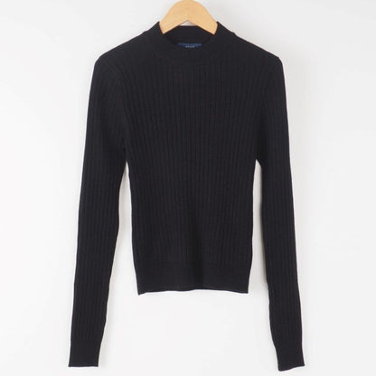 クルーネックリブニット