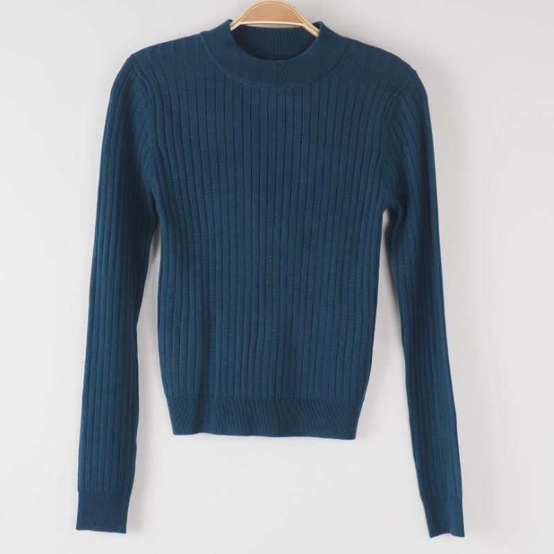 クルーネックリブニット