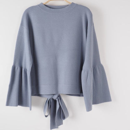 バックリボンニット