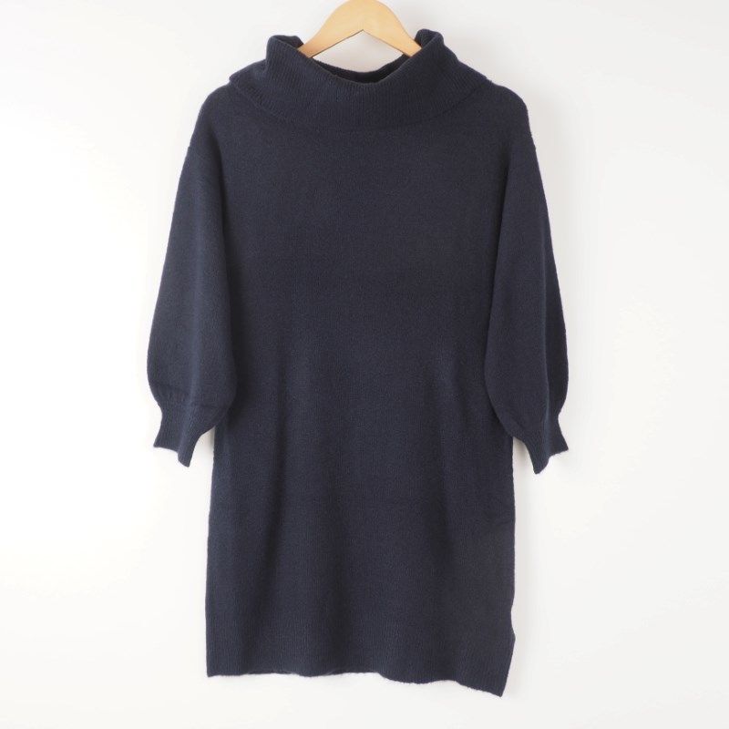 ふんわり袖タートルネックワンピース