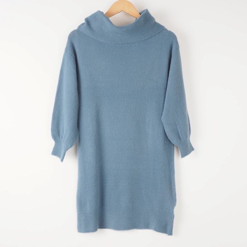 ふんわり袖タートルネックワンピース