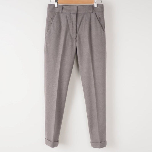 センタープレステーパードパンツ