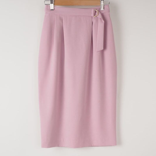 共地ベルト付きタイトスカート