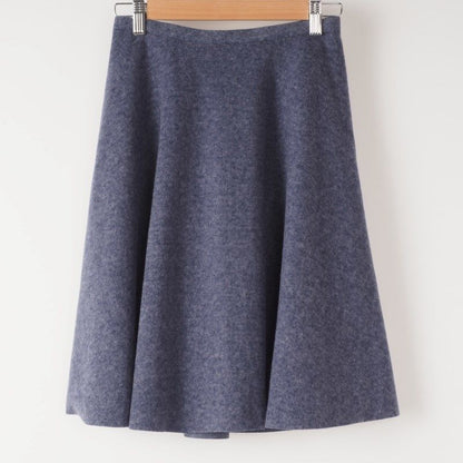 上品な揺れ感フレアスカート