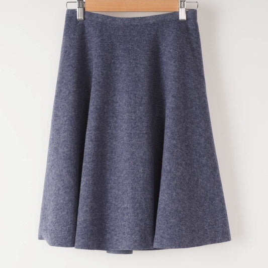 上品な揺れ感フレアスカート