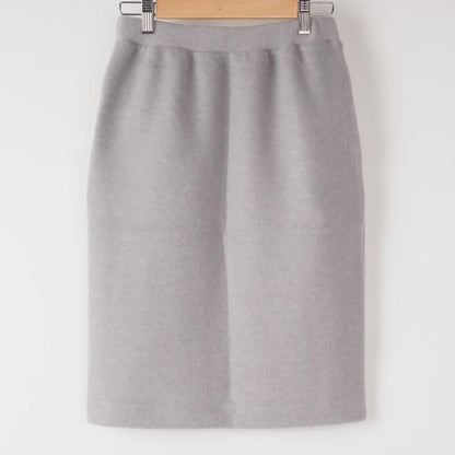 起毛スリット入りタイトスカート