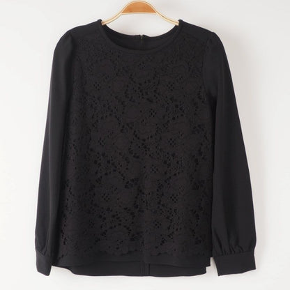 前身頃レースデザインブラウス