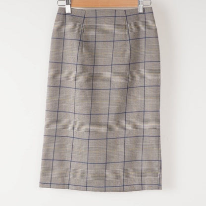 チェック柄タイトスカート