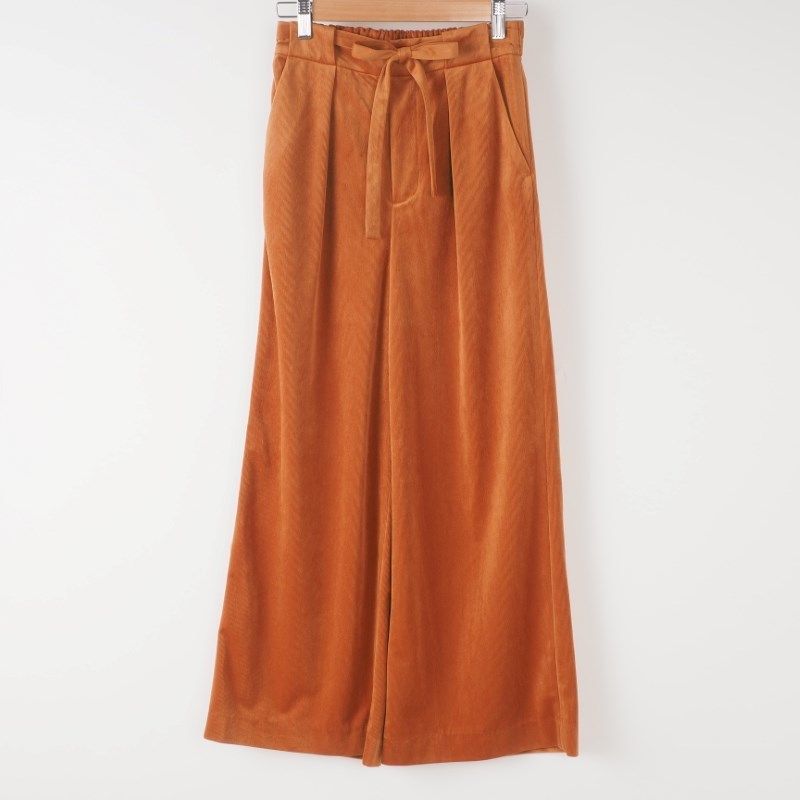コーデュロイ素材ワイドパンツリボンベルトデザイン