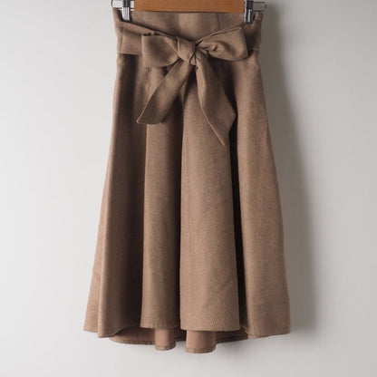 リボン付きフィッシュテールハイウエストスカート