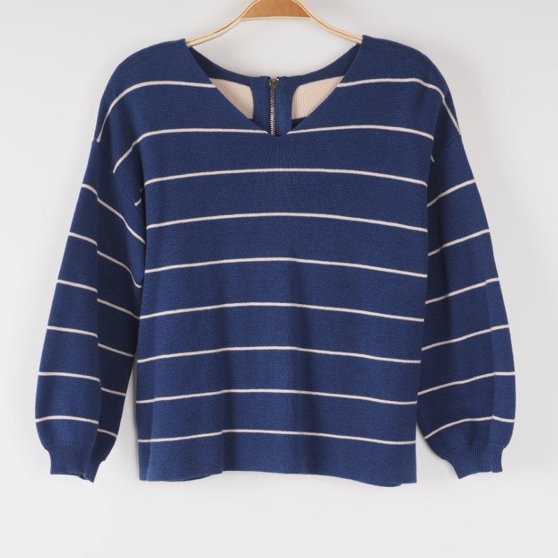 バックジップボーダー切り替えニット