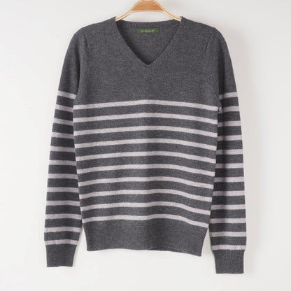 Vネックボーダーニット