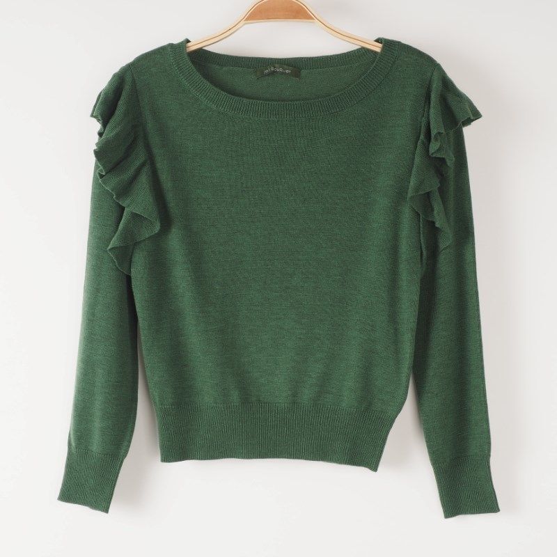 肩フリルニット