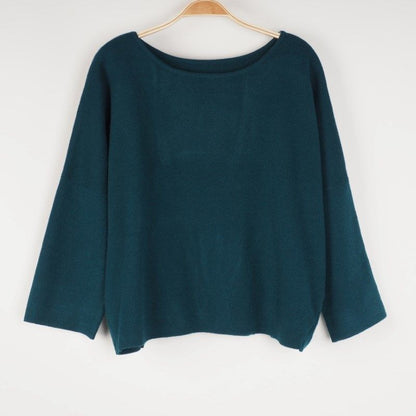 デコルテラインギャザーニット