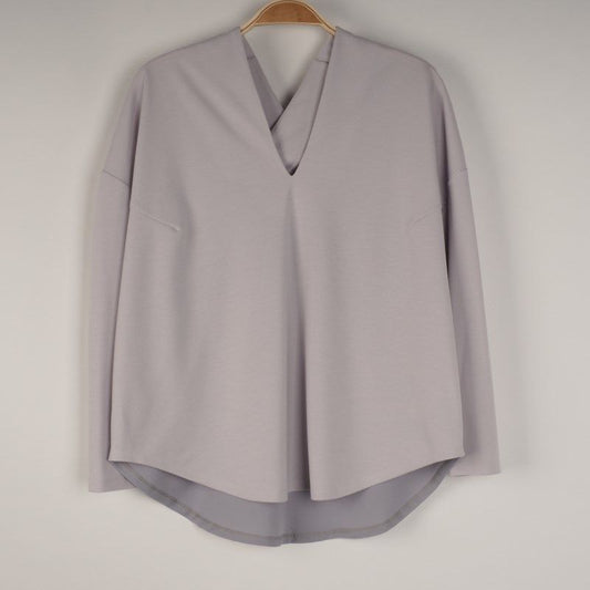 Vライン切り替えトップス