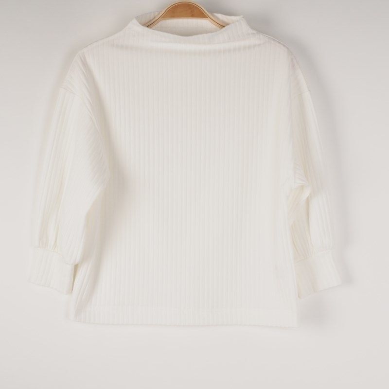 ボトルネックリブカットソー