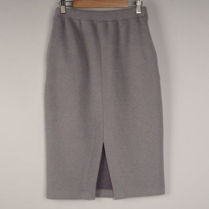 起毛スリット入りタイトスカート