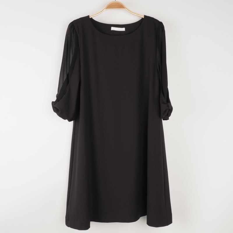 袖切り替えデザインワンピース