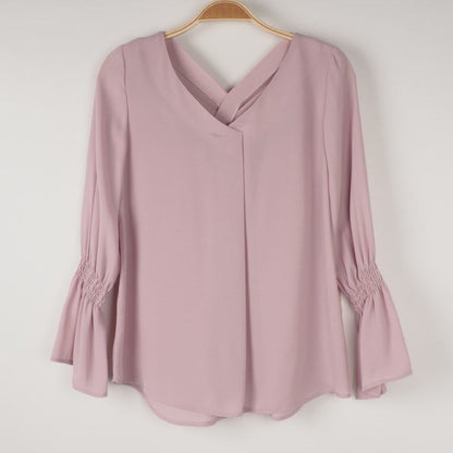 シャーリングデザインブラウス