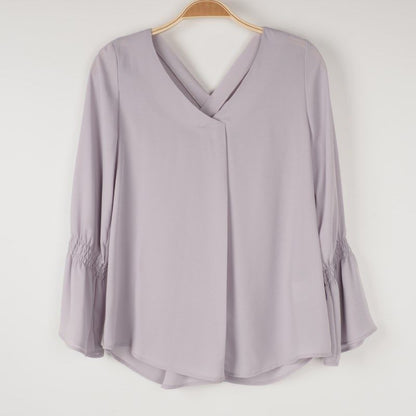 シャーリングデザインブラウス