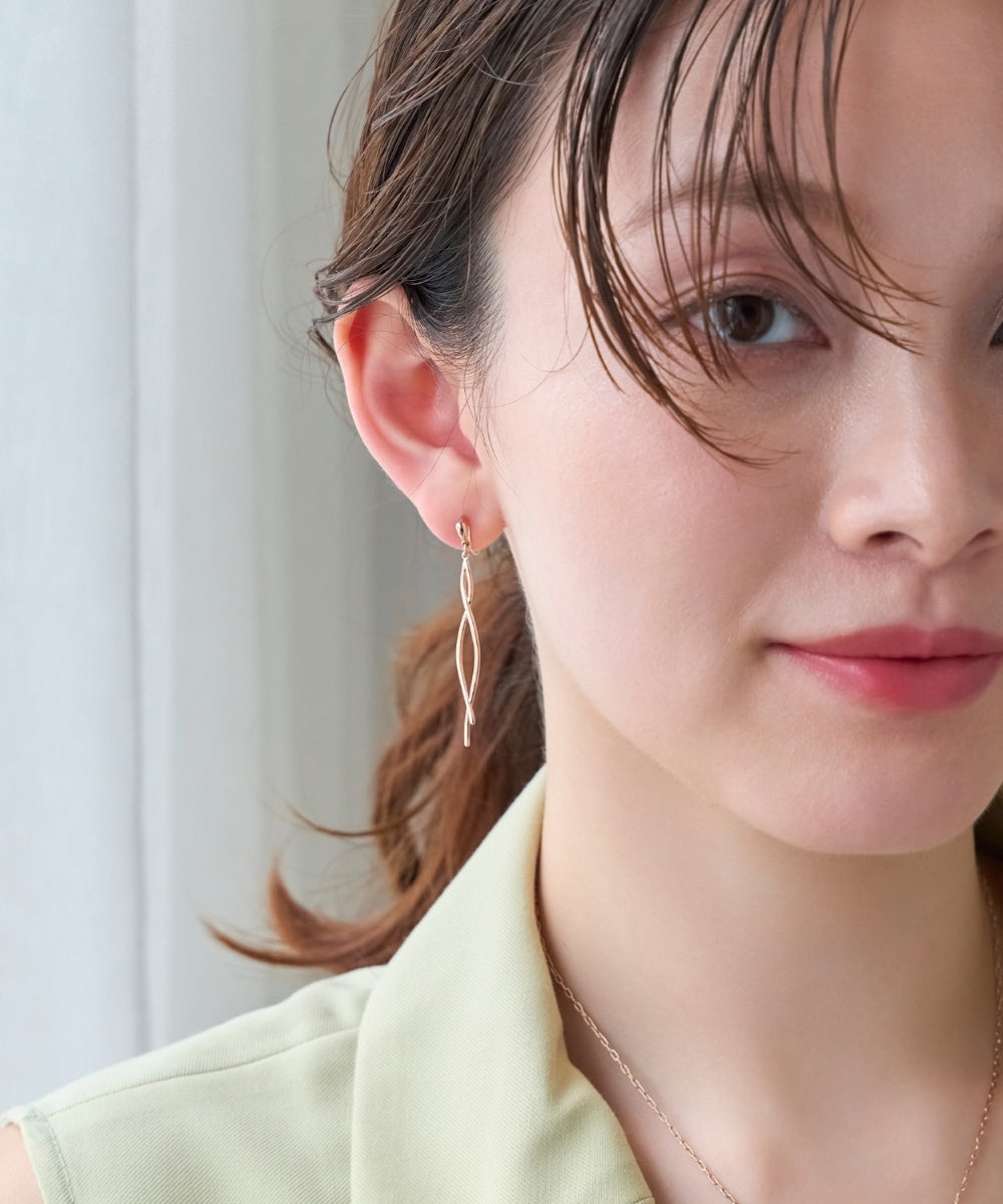 【金属アレルギー対応】スウィングクリスタルループフィットイヤリング