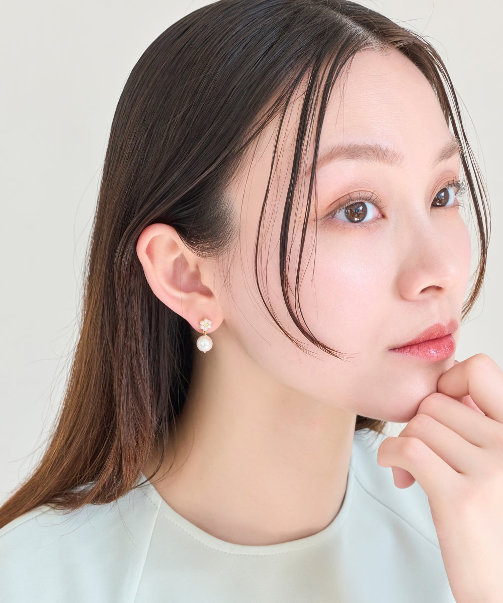 【金属アレルギー対応】フルールパールライトフィットイヤリング