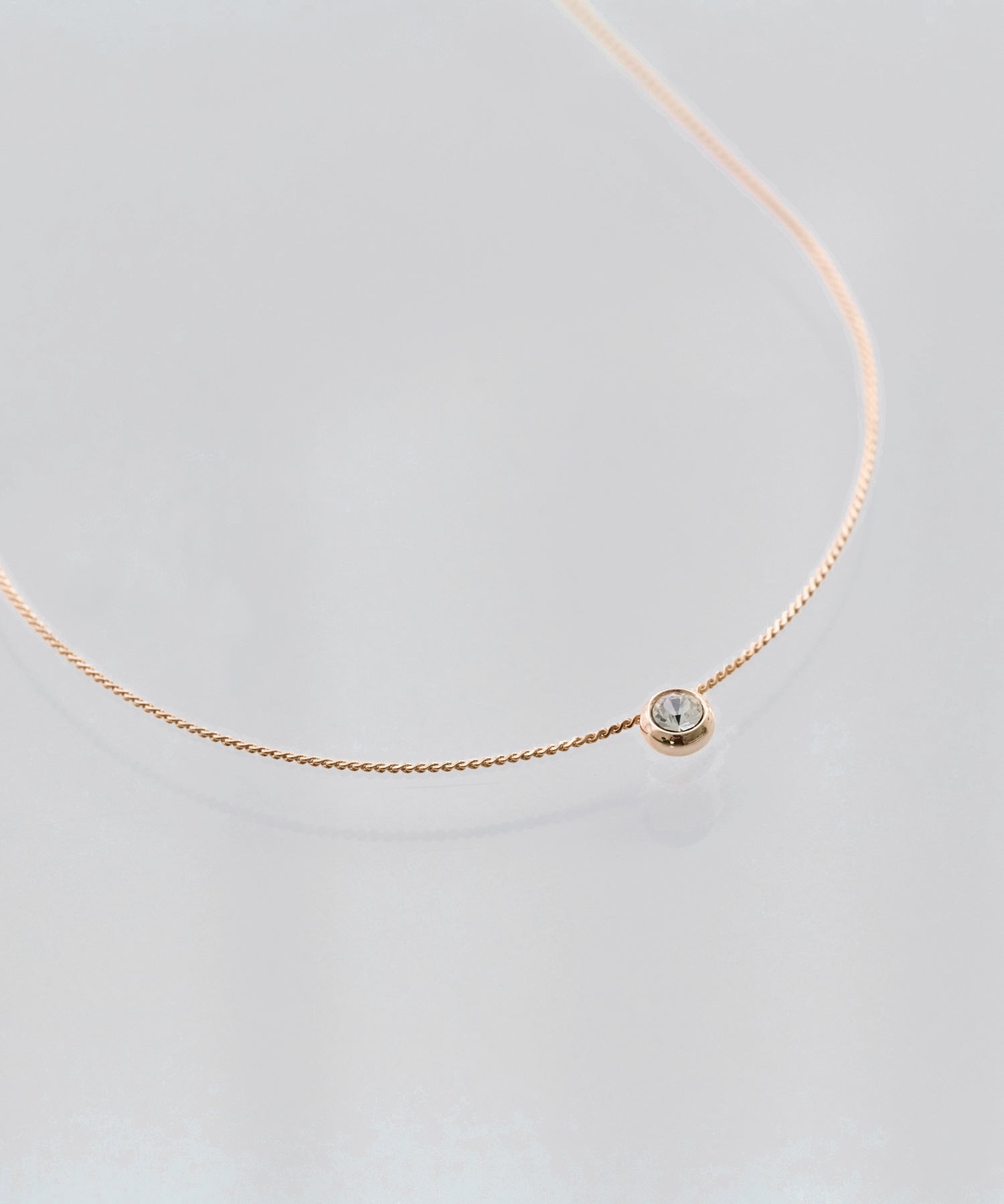 シャインベゼルセッティングネックレス