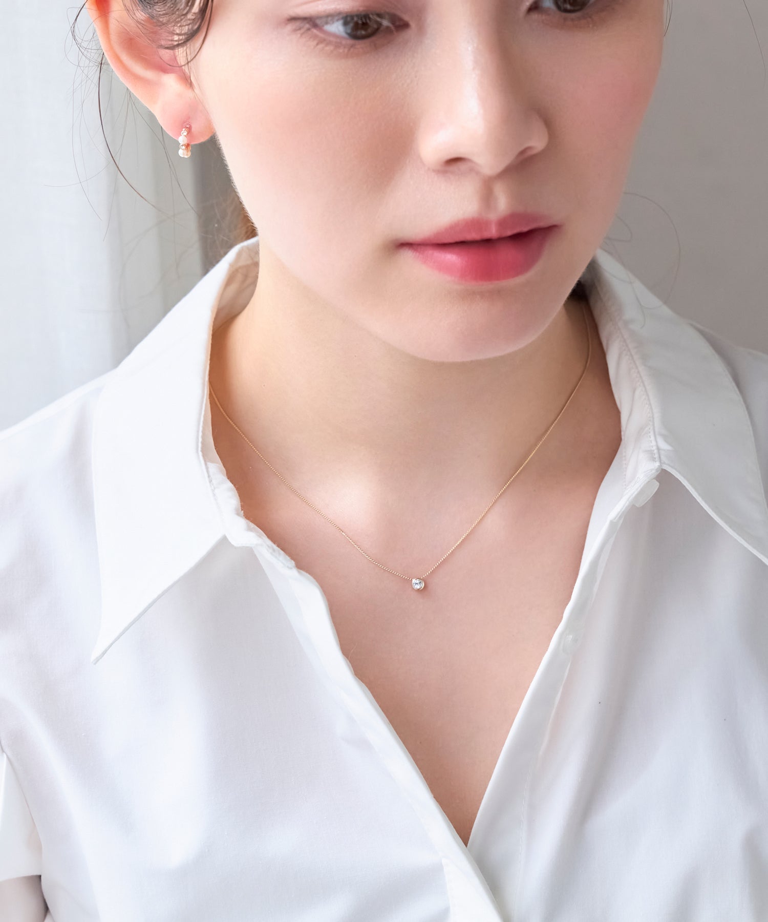 シャインベゼルセッティングネックレス