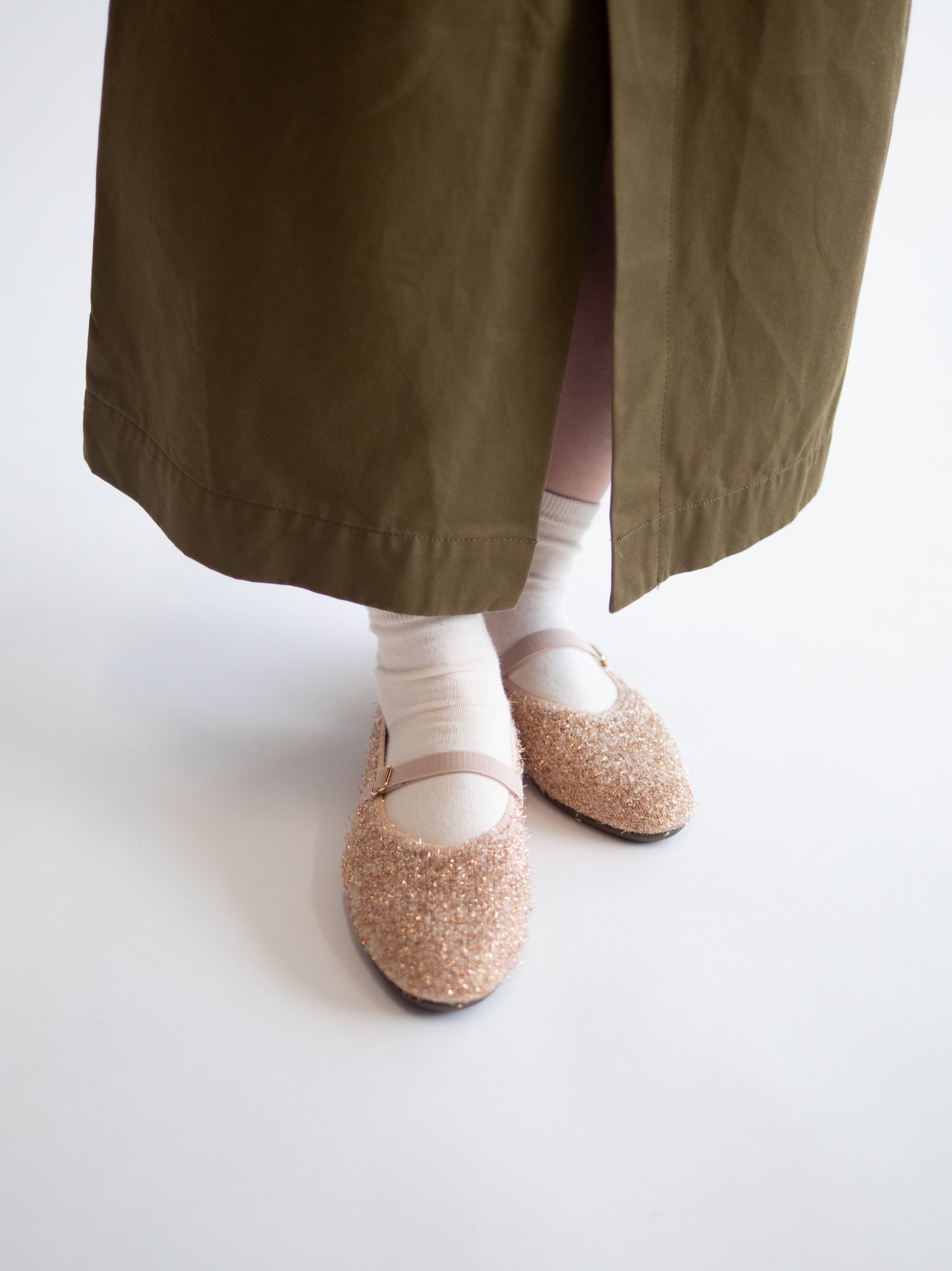 ラウンドファー パンプス【ピンクラメ】