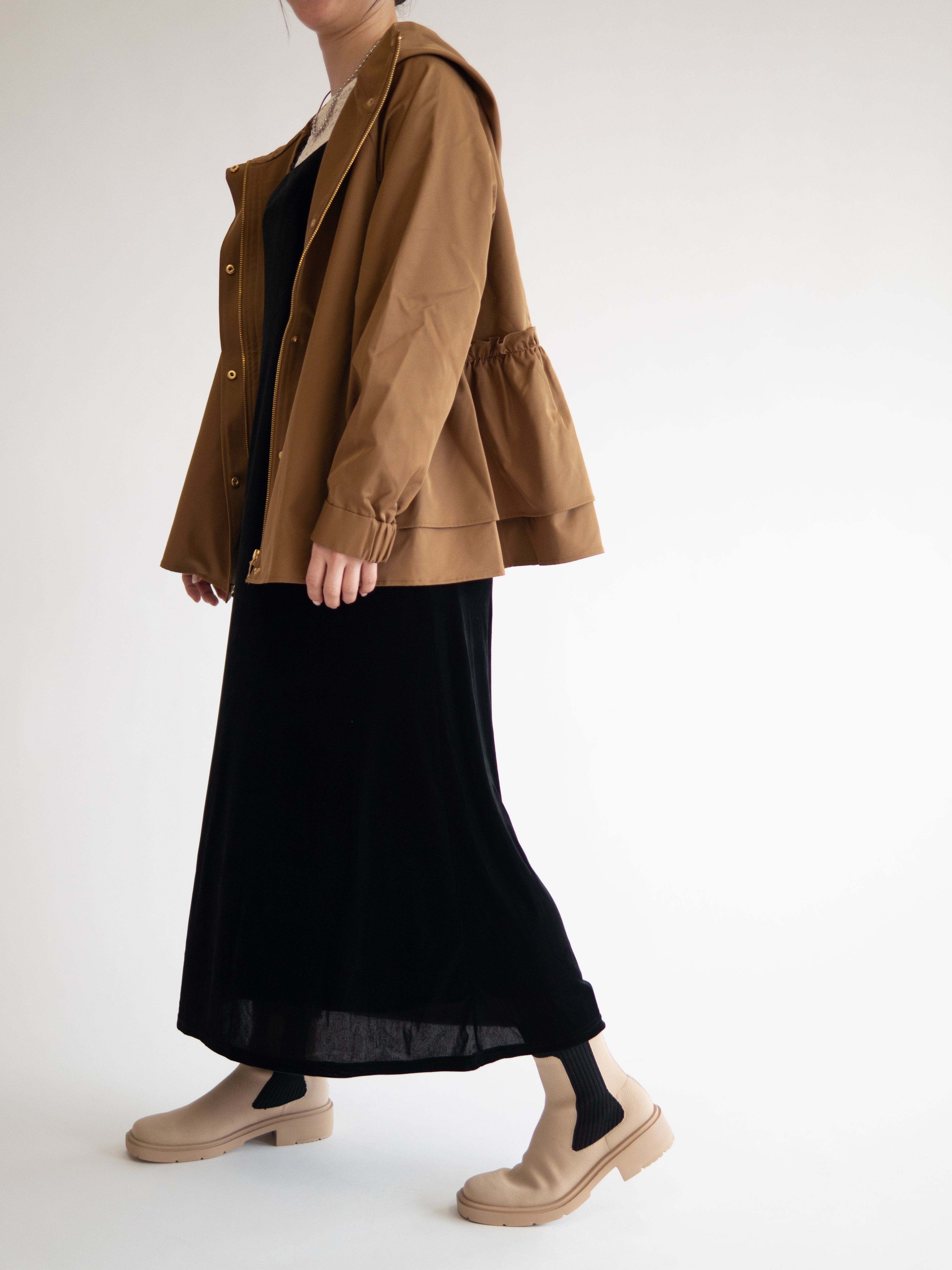 サイドゴアブーツ【ベージュ×ブラック】