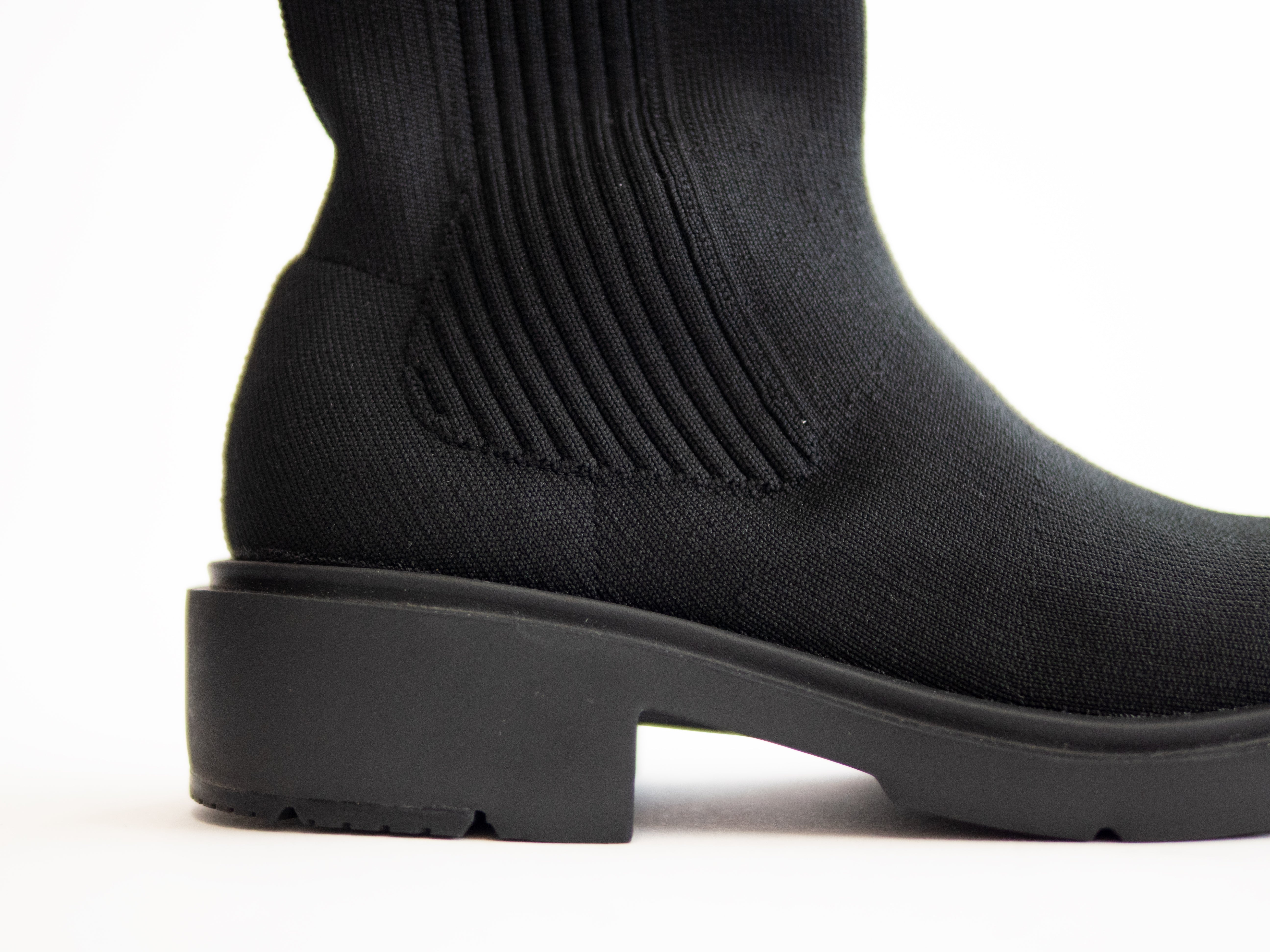 サイドゴアブーツ【ブラック】