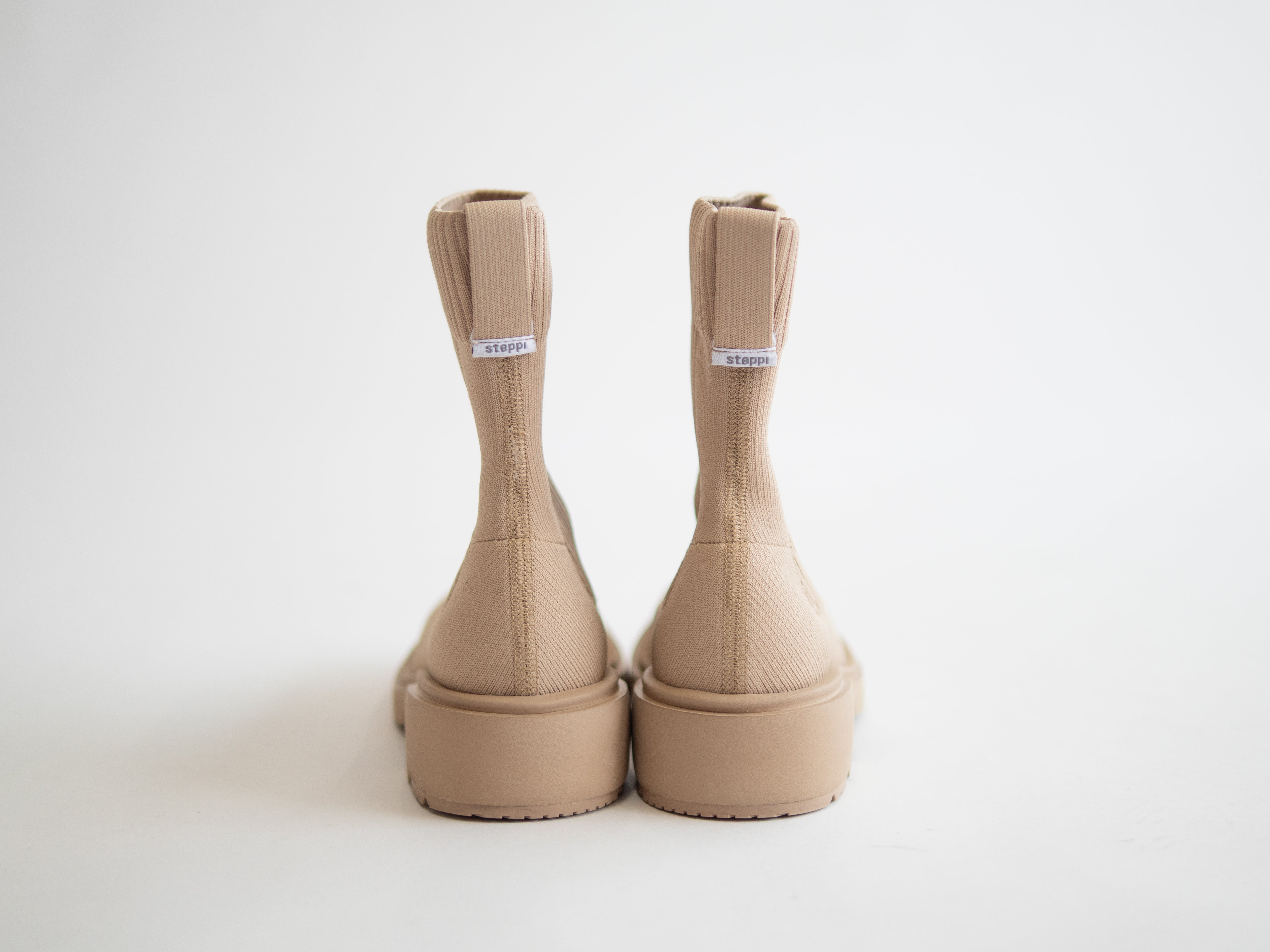 サイドゴアブーツ【ベージュ】